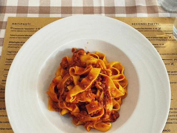 Tagliatelle met wildezwijn ragÃ¹